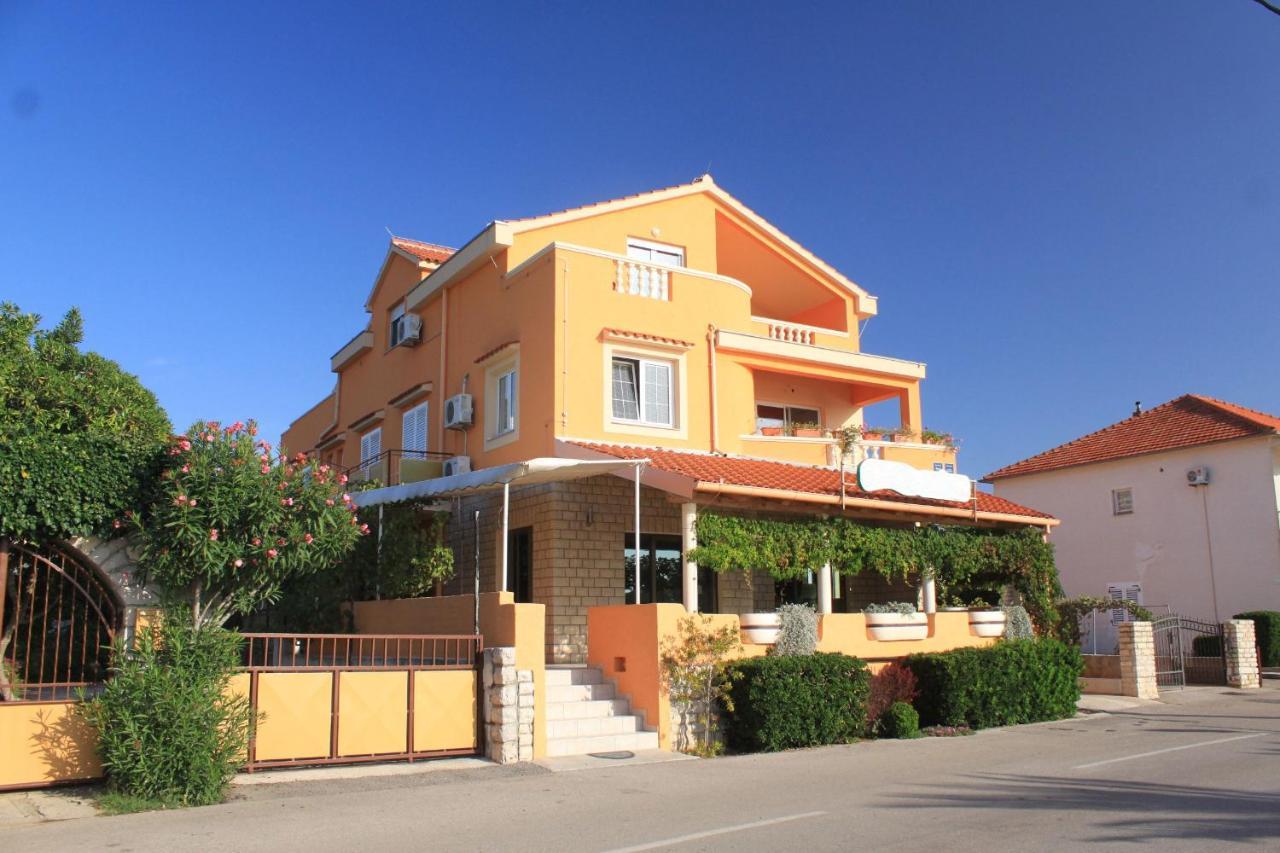 Apartments By The Sea Kukljica, Ugljan - 8478 Exterior photo